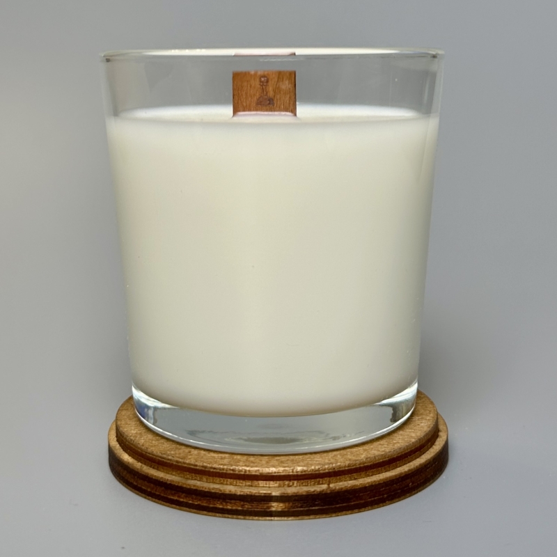 Свеча для антуража и атмосферы Candle Home 250 мл с деревянным фитилём