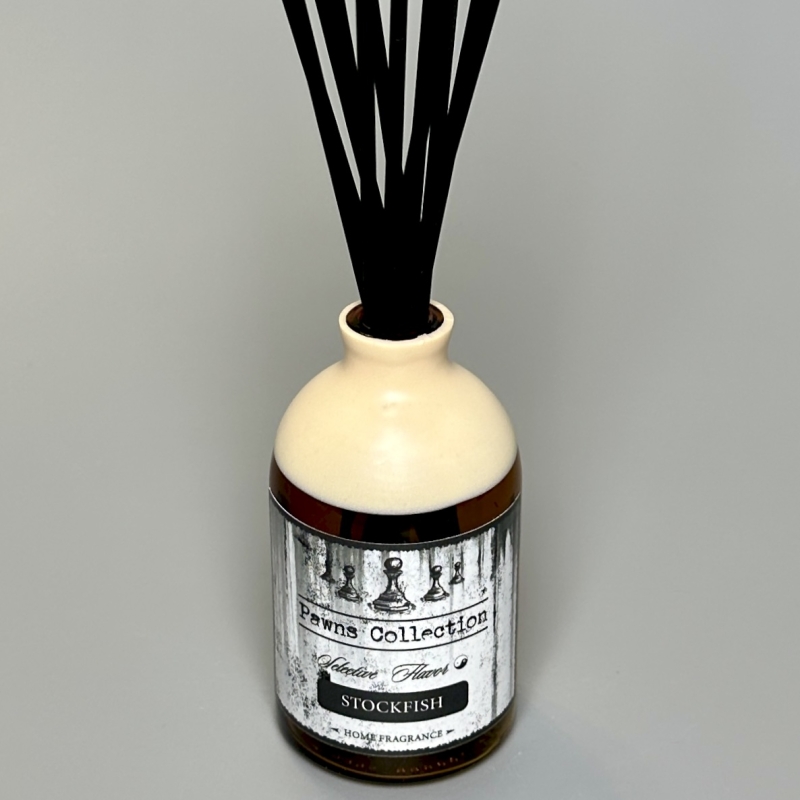 Аромадиффузор с палочками STOCKFISH 100 мл по мотивам парфюма Lost Cherry