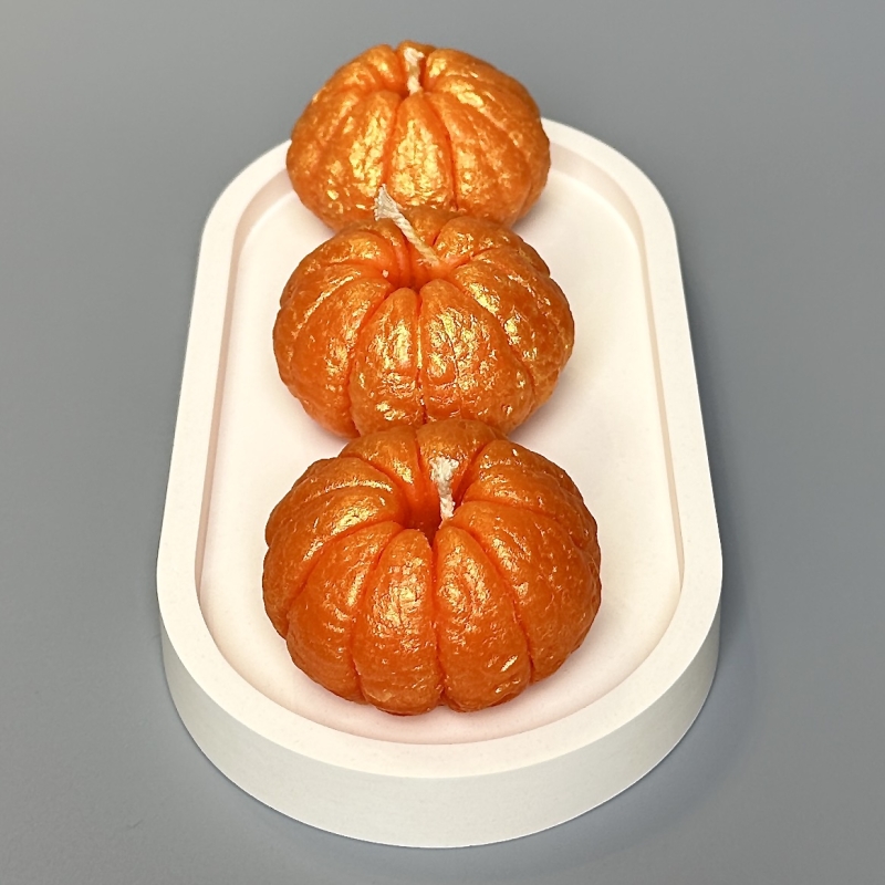 Набор новогодних ароматических свечей Stand Tangerines на подставке из скульптурного гипса 1 шт